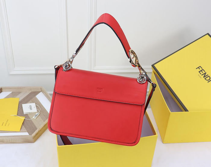 FENDI芬迪 最新系列 Kan I款0999 牛皮秋冬最新五金扣FENDI F LOGO  fd1292