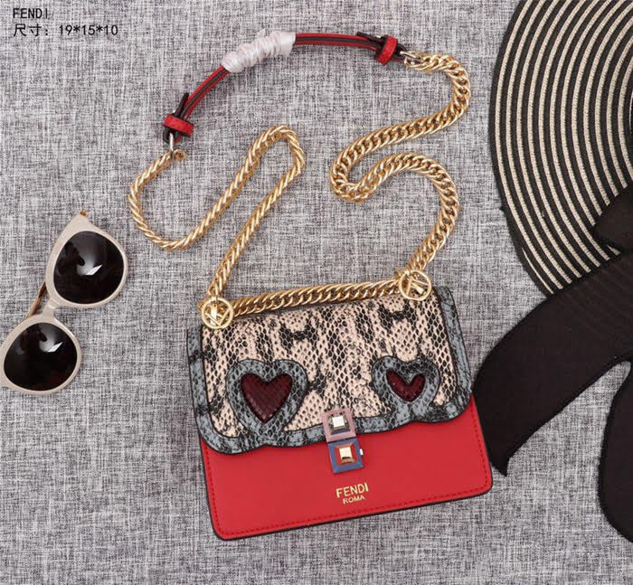 FENDI芬迪 小號Fendi 8809 2018春夏新款 情人節禮物 KAN I LOGO牛皮手袋  fd1299