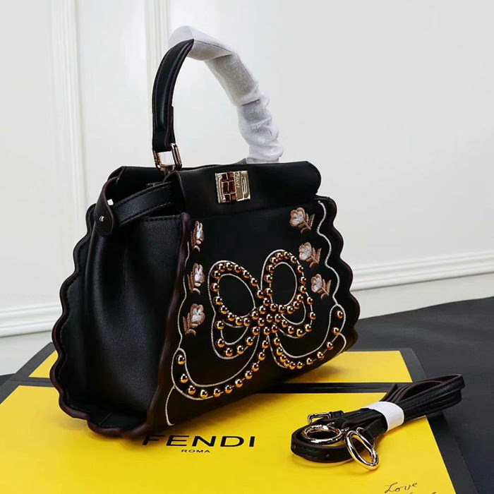 FENDI芬迪 New Fendi 18 秋冬走秀最新款 小型手提包 F0497012  fd1302