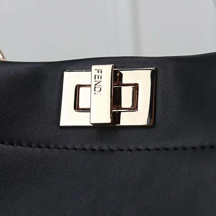 FENDI芬迪 New Fendi 18 秋冬走秀最新款 小型手提包 F0497012  fd1302