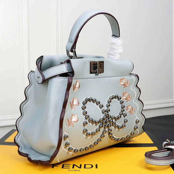 FENDI芬迪 New Fendi 18 秋冬走秀最新款 小型手提包 F0497012  fd1304