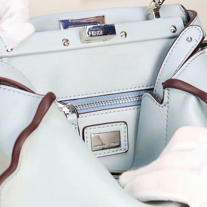 FENDI芬迪 New Fendi 18 秋冬走秀最新款 小型手提包 F0497012  fd1304