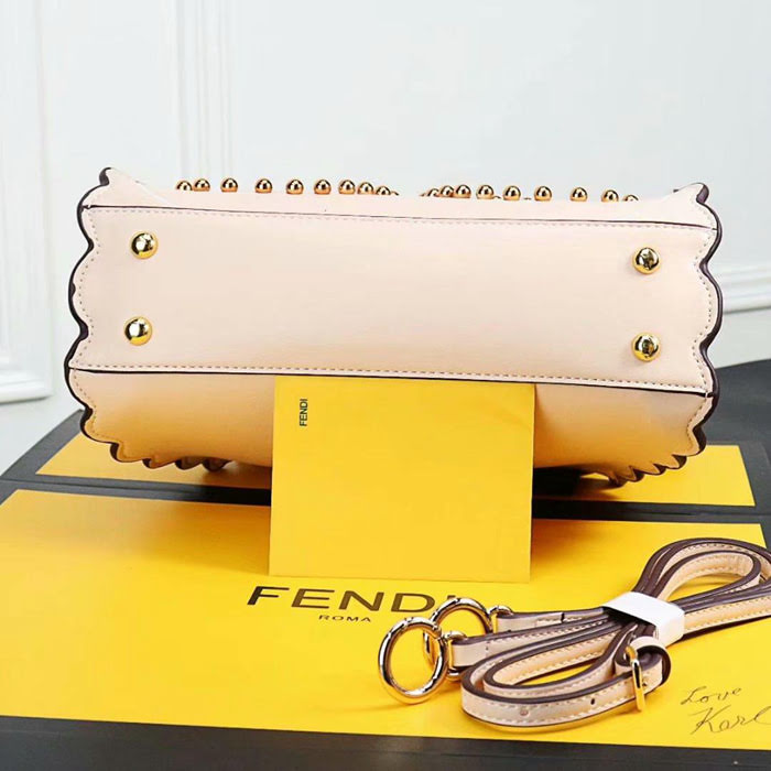 FENDI芬迪 New Fendi 18 秋冬走秀最新款 小型手提包 F0497012  fd1306