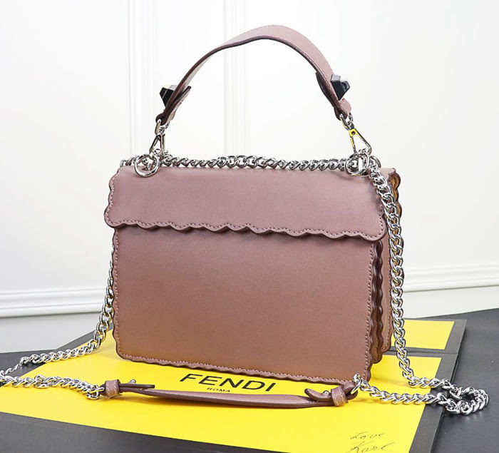 FENDI芬迪 大號 Fendi 2018秋冬新款 Kani翻蓋式手袋 可斜背亦可手提 088 091  fd1310
