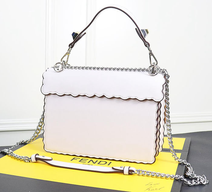 FENDI芬迪 大號 Fendi 2018秋冬新款 Kani翻蓋式手袋 可斜背亦可手提 088 091  fd1311