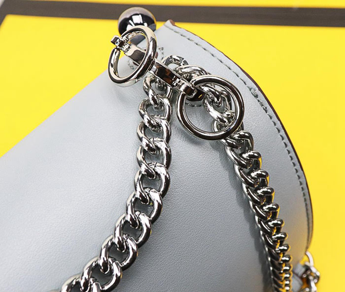 FENDI芬迪 小號 Fendi 2018秋冬新款 Kani翻蓋式手袋 可斜背亦可手提 088 081  fd1312