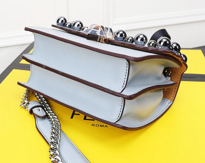 FENDI芬迪 小號 Fendi 2018秋冬新款 Kani翻蓋式手袋 可斜背亦可手提 088 081  fd1312
