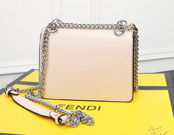FENDI芬迪 小號 Fendi 2018秋冬新款 Kani翻蓋式手袋 可斜背亦可手提 088 081  fd1314