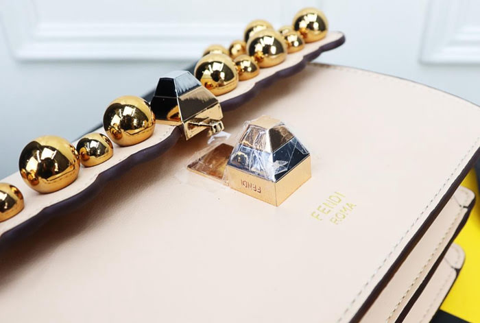 FENDI芬迪 小號 Fendi 2018秋冬新款 Kani翻蓋式手袋 可斜背亦可手提 088 081  fd1314