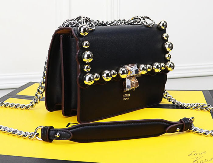 FENDI芬迪 小號 Fendi 2018秋冬新款 Kani翻蓋式手袋 可斜背亦可手提 088 081  fd1316