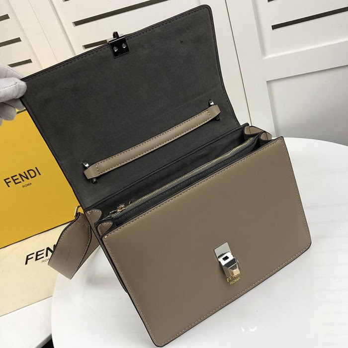 FENDI芬迪 新品大號 FEND時裝秀款 皮革手袋 斜挎手提包  fd1326