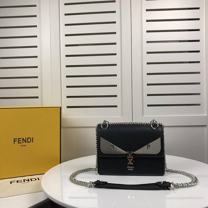 FENDI芬迪 新品小號 FEND時裝秀款 皮革手袋 斜挎手提包  fd1327
