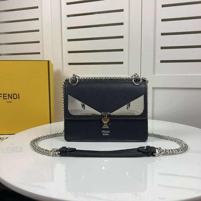 FENDI芬迪 新品小號 FEND時裝秀款 皮革手袋 斜挎手提包  fd1327