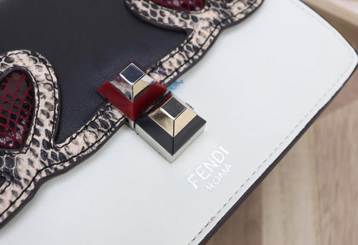 FENDI芬迪 小號 Fendi 8809 2018春夏新款 情人節禮物KAN I LOGO牛皮手袋 可斜背或手拿  fd1342