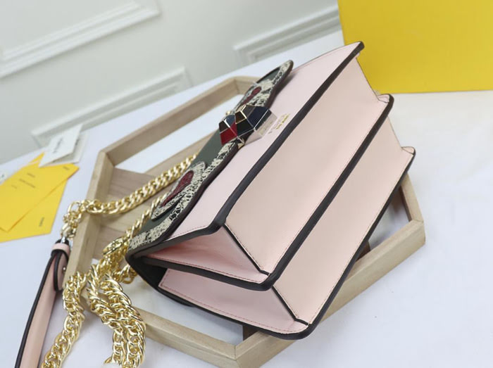 FENDI芬迪 小號 Fendi 8809 2018春夏新款 情人節禮物KAN I LOGO牛皮手袋 可斜背或手拿  fd1344
