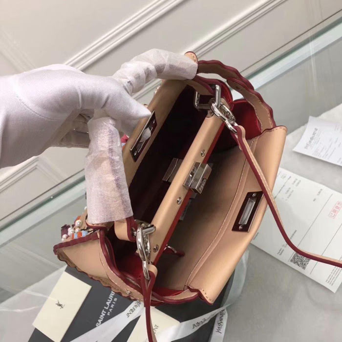 FENDI芬迪 最新款 火爆來襲 配以寶石和小牛皮花蕾 單手柄手提肩背包 015 fd1402