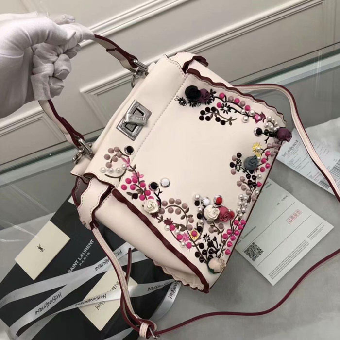 FENDI芬迪 最新款 火爆來襲 配以寶石和小牛皮花蕾 單手柄手提肩背包 015 fd1404