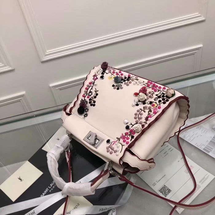 FENDI芬迪 最新款 火爆來襲 配以寶石和小牛皮花蕾 單手柄手提肩背包 015 fd1404