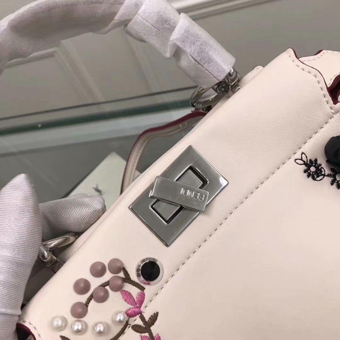 FENDI芬迪 最新款 火爆來襲 配以寶石和小牛皮花蕾 單手柄手提肩背包 015 fd1404