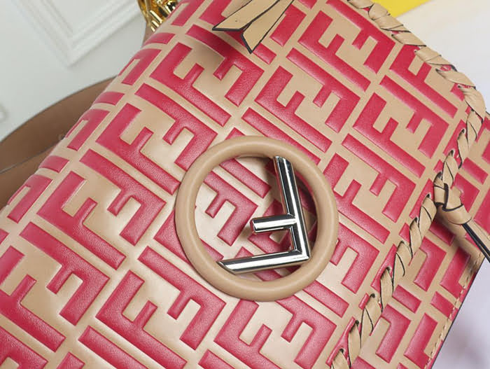 FENDI芬迪 原單爆款 kani 翻蓋手袋 翻蓋綴以同色系穿繩及小蝴蝶結 可斜背或手拿 fd1405