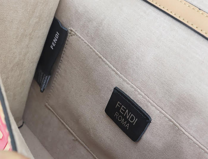 FENDI芬迪 原單爆款 kani 翻蓋手袋 翻蓋綴以同色系穿繩及小蝴蝶結 可斜背或手拿 fd1405