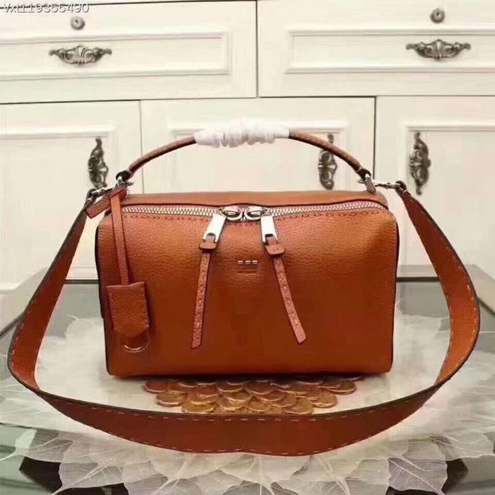 FENDI芬迪 春夏新款 Selleria系列 經典手工工藝 單手柄手提肩背包 fd1413