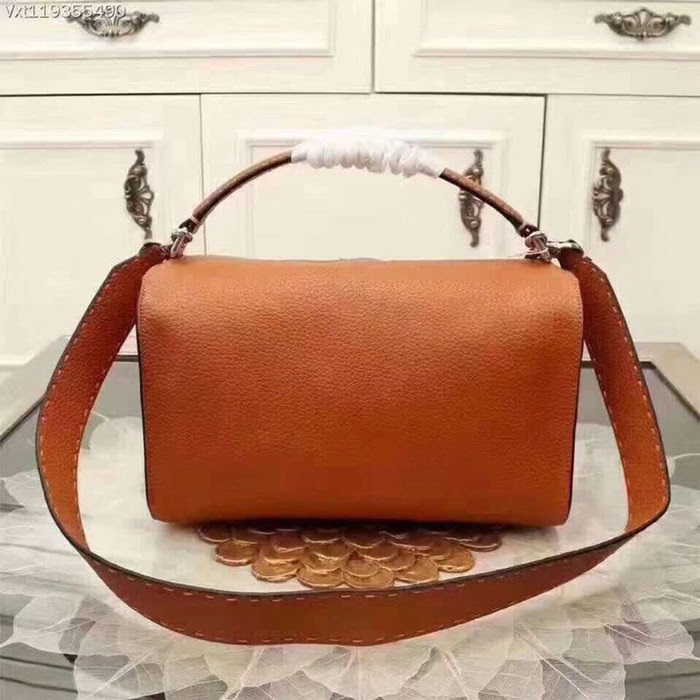 FENDI芬迪 春夏新款 Selleria系列 經典手工工藝 單手柄手提肩背包 fd1413