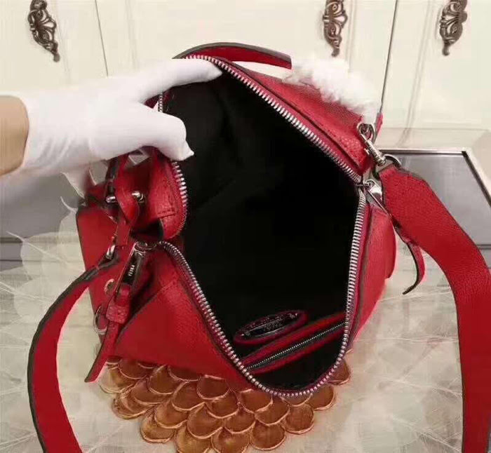 FENDI芬迪 春夏新款 Selleria系列 經典手工工藝 單手柄手提肩背包 fd1414