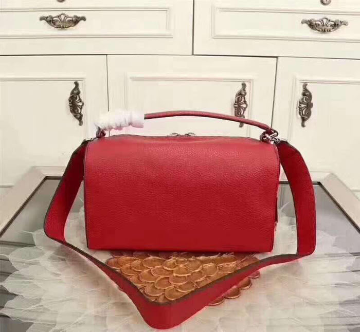 FENDI芬迪 春夏新款 Selleria系列 經典手工工藝 單手柄手提肩背包 fd1414