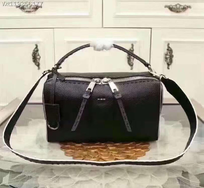 FENDI芬迪 春夏新款 Selleria系列 經典手工工藝 單手柄手提肩背包 fd1415