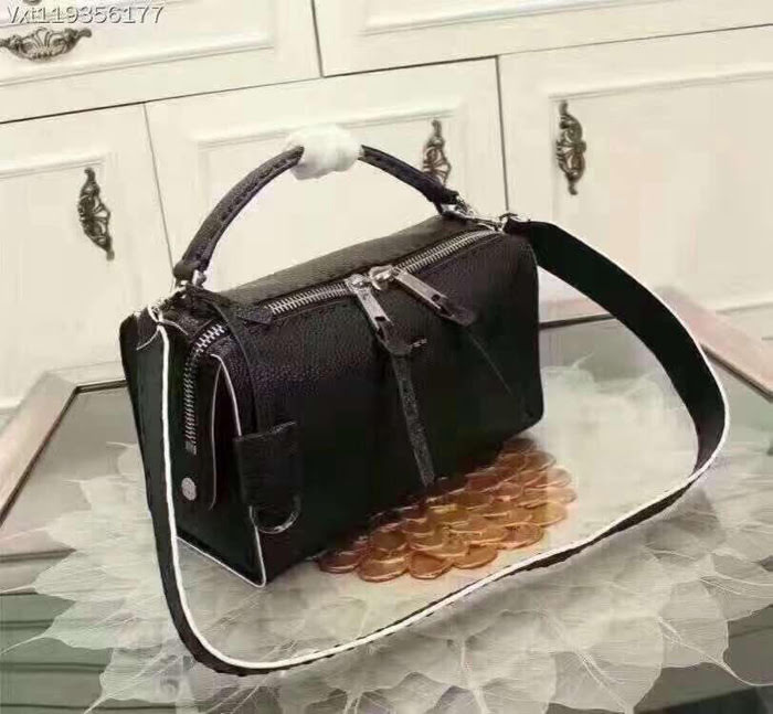 FENDI芬迪 春夏新款 Selleria系列 經典手工工藝 單手柄手提肩背包 fd1415