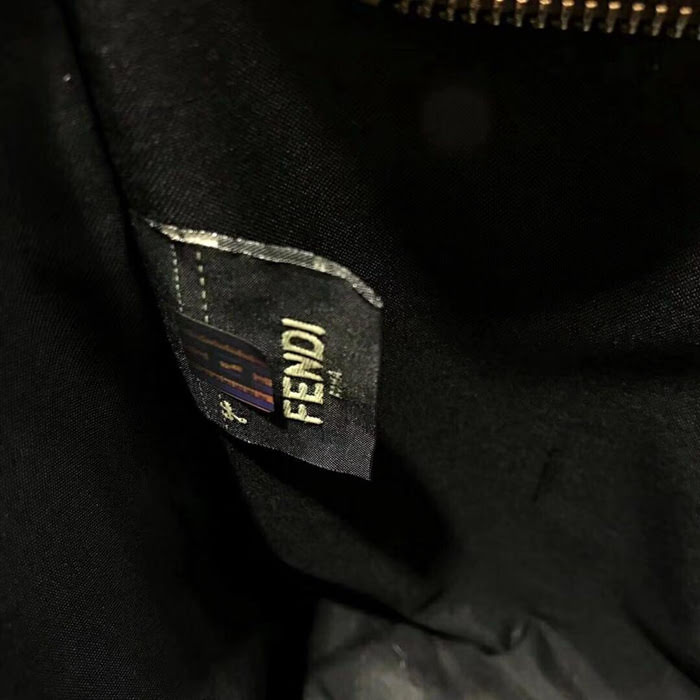 法國 Fendi芬迪購物包 手提單肩女包 FF經典配搭獨特的小零錢包 記憶體容量超大 超級百搭款 fd1417