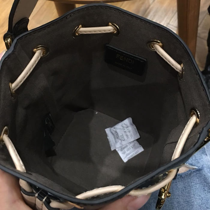 FENDI芬迪 原版全頭層牛皮 迷你型款 MON TRéSOR水桶包 手腕或斜背  fd1433