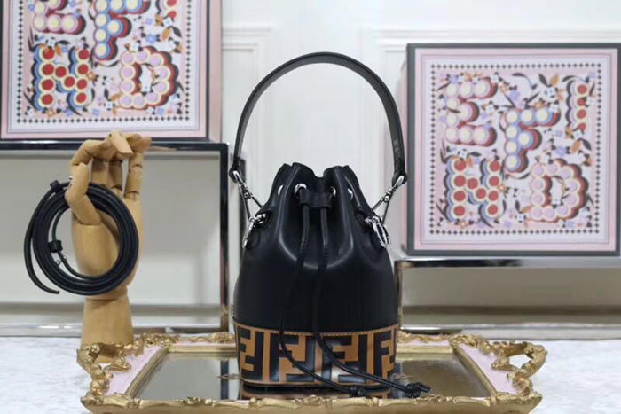FENDI芬迪 Fendi MINI BUCKET 時尚手提肩背包 可手提 可斜挎 8850  fd1443