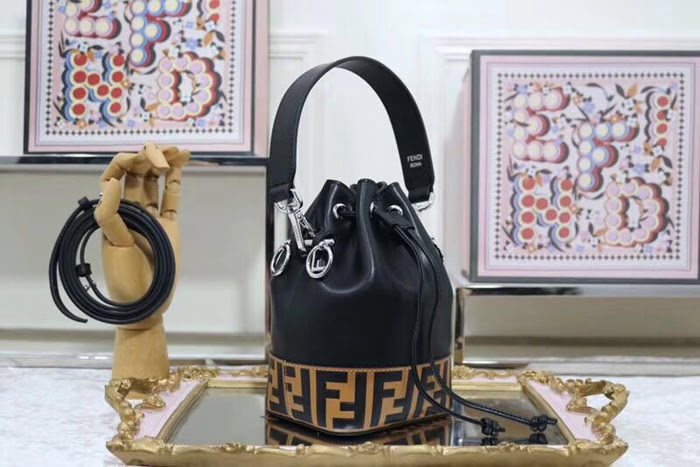 FENDI芬迪 Fendi MINI BUCKET 時尚手提肩背包 可手提 可斜挎 8850  fd1443