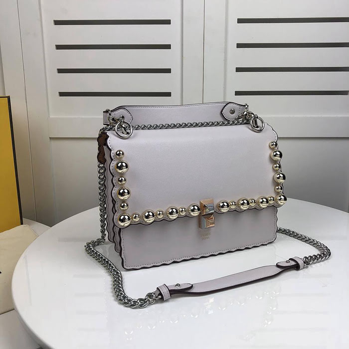 FENDI芬迪 大號 Fendi 2018 秋冬新款 Kani翻蓋式手袋 可斜背亦可手提 088  fd1459
