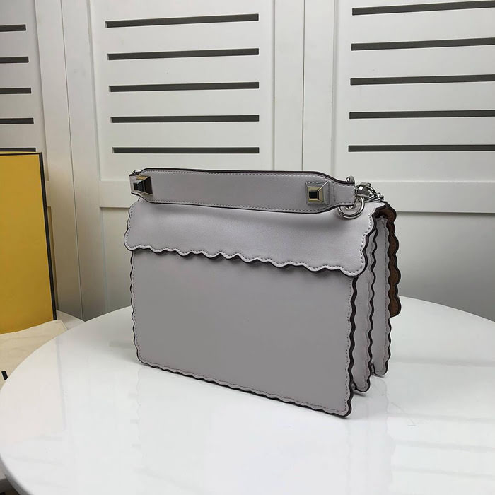 FENDI芬迪 大號 Fendi 2018 秋冬新款 Kani翻蓋式手袋 可斜背亦可手提 088  fd1459