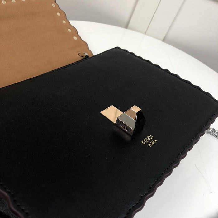 FENDI芬迪 大號 Fendi 2018 秋冬新款 Kani翻蓋式手袋 可斜背亦可手提 088  fd1460