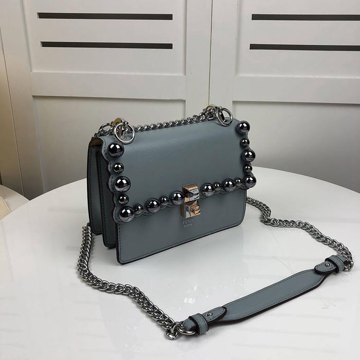 FENDI芬迪 小號 Fendi 2018 秋冬新款 Kani翻蓋式手袋 可斜背亦可手提 088  fd1463