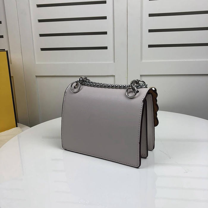 FENDI芬迪 小號 Fendi 2018 秋冬新款 Kani翻蓋式手袋 可斜背亦可手提 088  fd1464