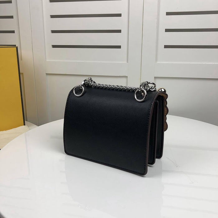 FENDI芬迪 小號 Fendi 2018 秋冬新款 Kani翻蓋式手袋 可斜背亦可手提 088  fd1465