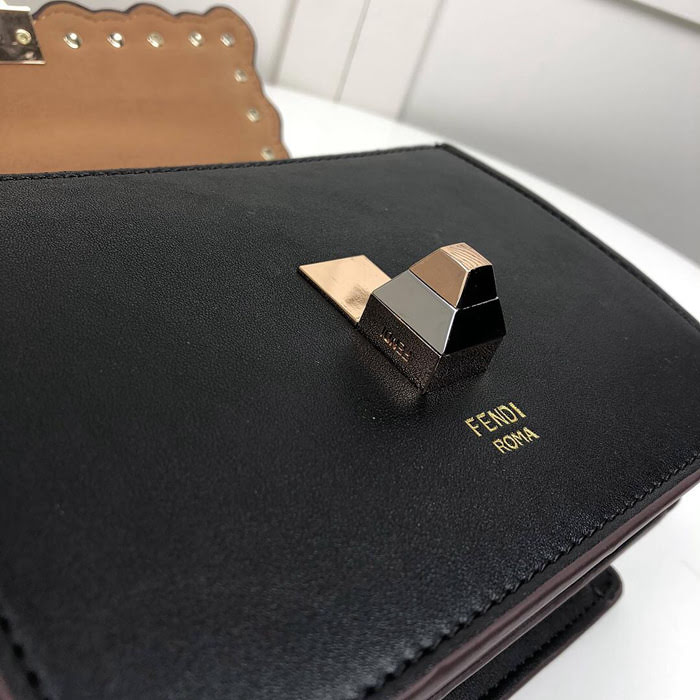 FENDI芬迪 小號 Fendi 2018 秋冬新款 Kani翻蓋式手袋 可斜背亦可手提 088  fd1465