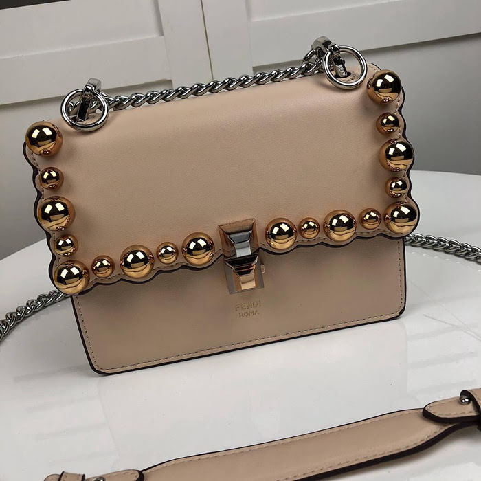 FENDI芬迪 小號 Fendi 2018 秋冬新款 Kani翻蓋式手袋 可斜背亦可手提 088  fd1466