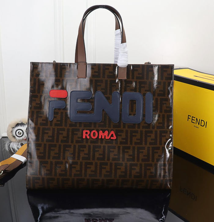 FENDI芬迪 專櫃新品 芬迪經典字母女士購物袋 手提包 單肩包 托特包 0989  fd1474