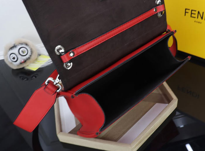 FENDI芬迪 最新系列 Kan I款0999 牛皮 秋冬最新五金扣 FENDI F LOGO  fd1478
