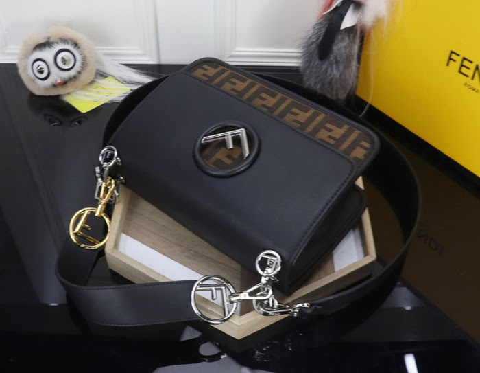 FENDI芬迪 最新系列 Kan I款0999 牛皮 秋冬最新五金扣 FENDI F LOGO  fd1480