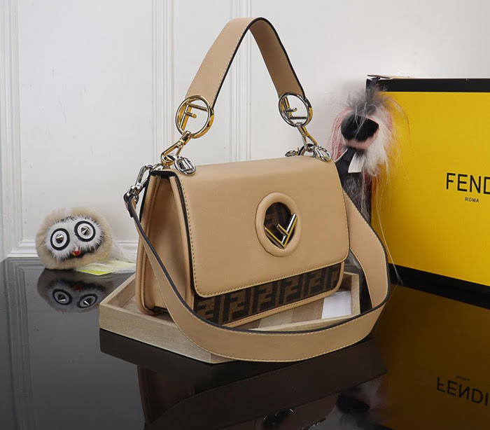 FENDI芬迪 最新系列 Kan I款0999 牛皮 秋冬最新五金扣 FENDI F LOGO  fd1481