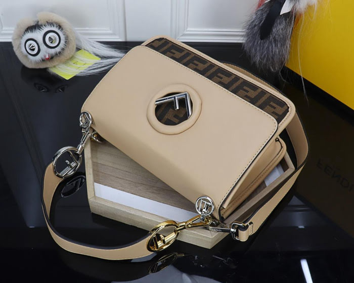 FENDI芬迪 最新系列 Kan I款0999 牛皮 秋冬最新五金扣 FENDI F LOGO  fd1481