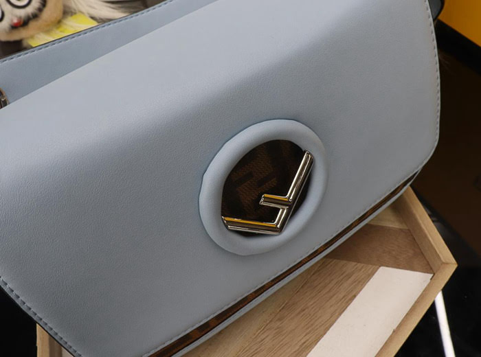 FENDI芬迪 最新系列 Kan I款0999 牛皮 秋冬最新五金扣 FENDI F LOGO  fd1482