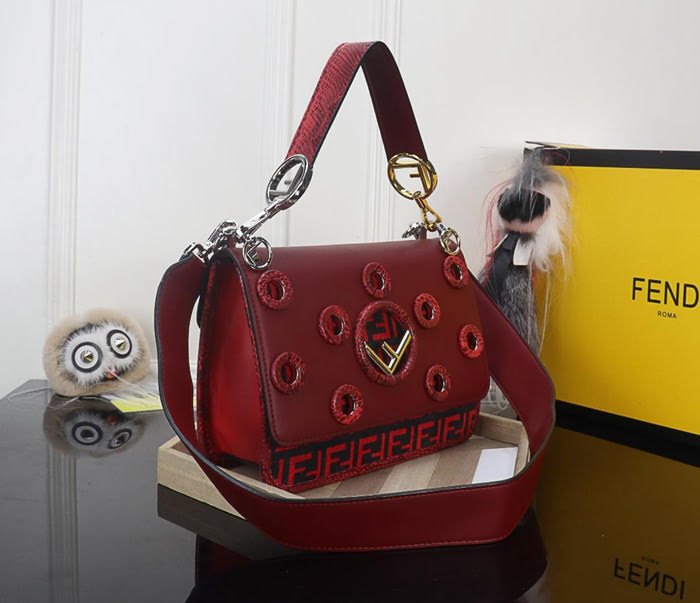 FENDI芬迪 最新款對版 Fendi 最新系列 Kan I款0995 牛皮秋冬最新五金扣 FENDI F LOGO  fd1494